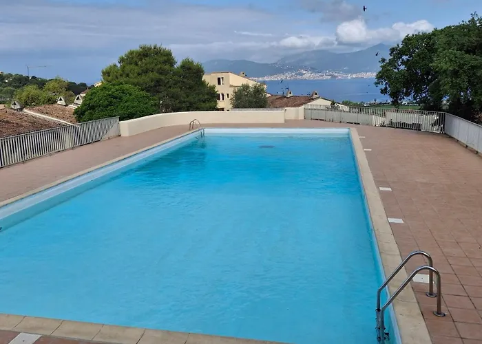 Appartement Terra Bella 2 *